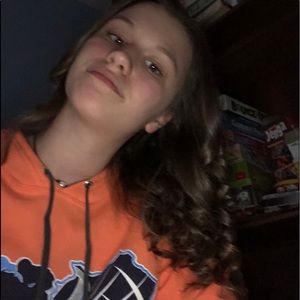 Meet your Posher, Anna